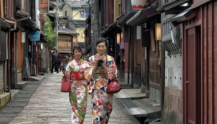 15 речей, які ніколи не варто робити у Японії