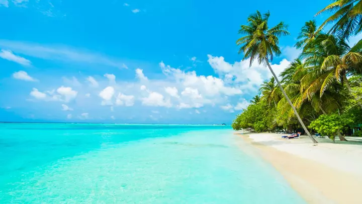 Maldives Travel Guide: Money-Saving Tips