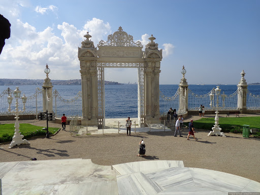 One of the entrances to Dolmabahçe from the Bosphorus side